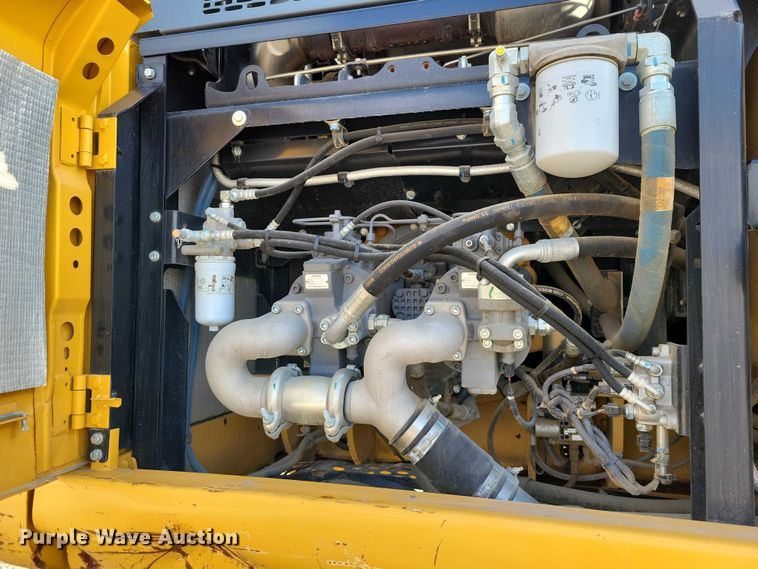 image for item DR3989 2017 John Deere 350G LC excavator