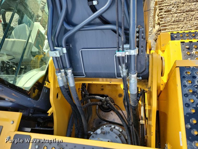image for item DR3989 2017 John Deere 350G LC excavator