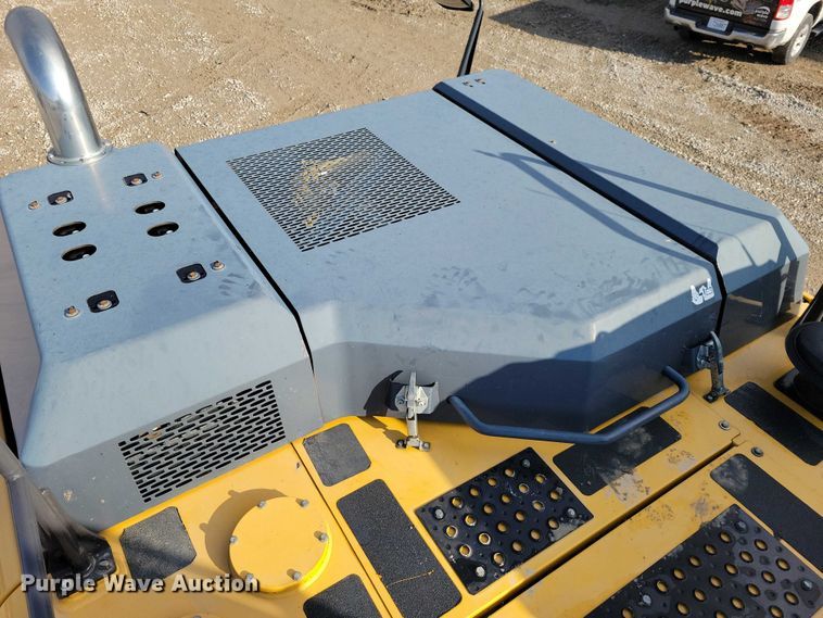 image for item DR3989 2017 John Deere 350G LC excavator