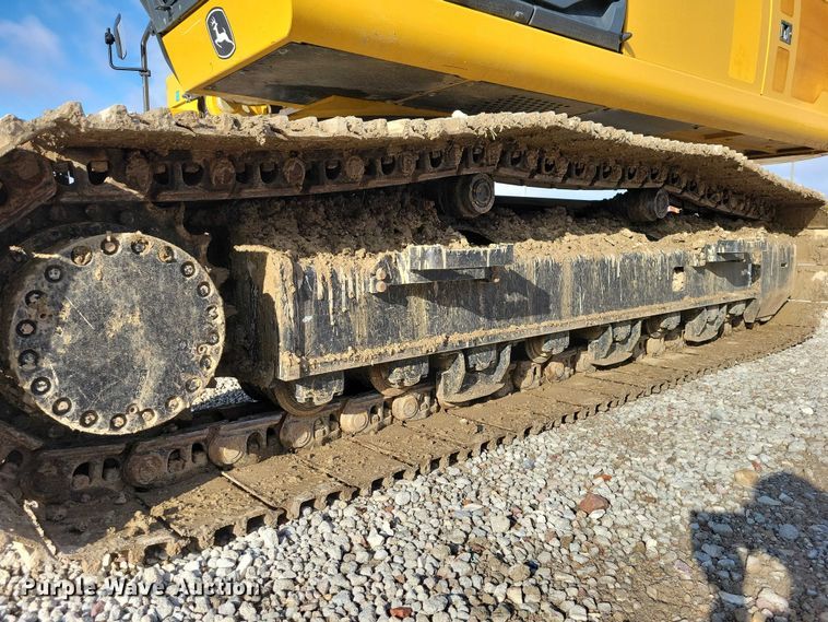 image for item DR3989 2017 John Deere 350G LC excavator