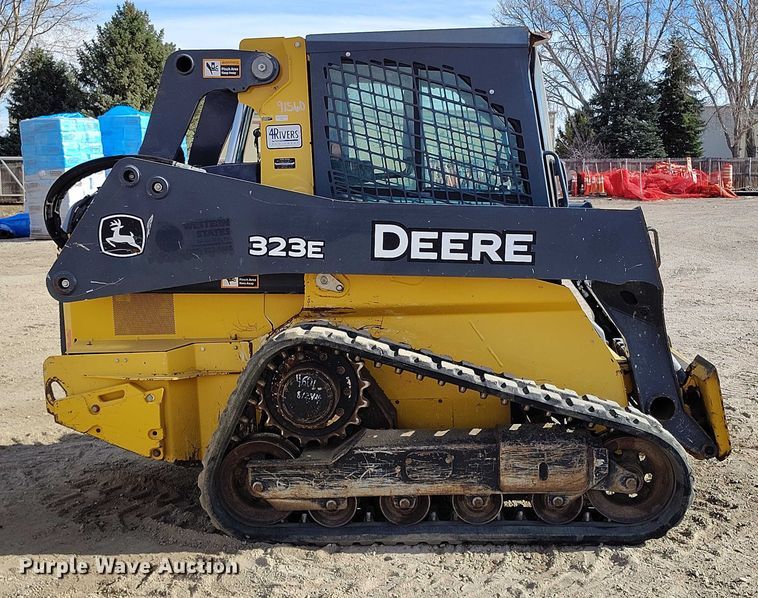 MINI CARGADOR SOBRE ORUGAS 2017 JOHN DEERE 323E