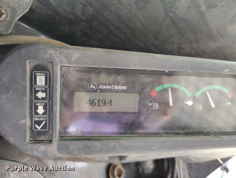 image for item DT0776 2017 John Deere 323E tracked skid steer loader