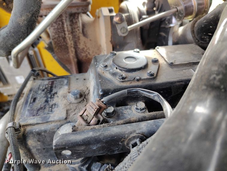 image for item DT0776 2017 John Deere 323E tracked skid steer loader