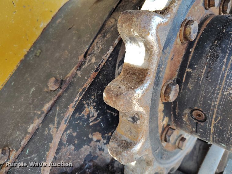 image for item DT0776 2017 John Deere 323E tracked skid steer loader