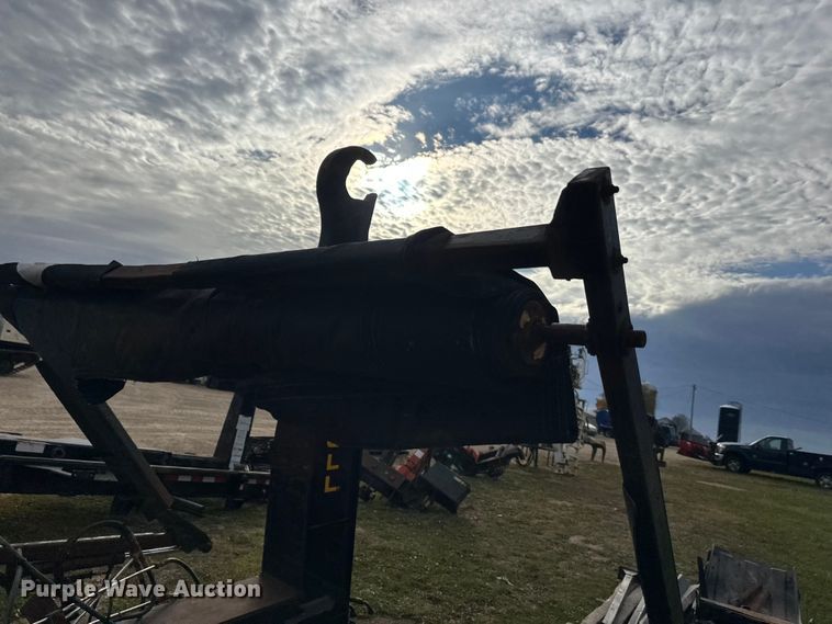 image for item DT6412 Marrel Ampliroll hook lift bed