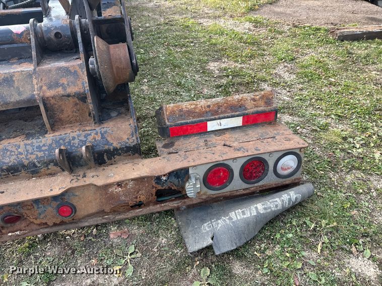 image for item DT6413 2007 Galbreath U5-HK-176 hook lift bed