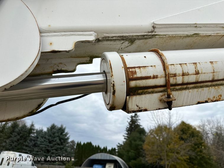 image for item DT6418 Builtrite 80BOC truck mounted grapple 