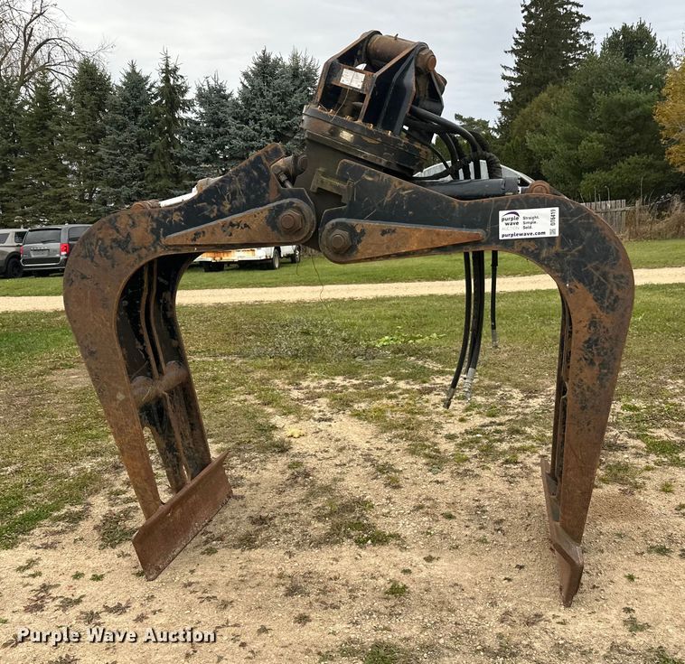 image for item DT6419 Builtrite 18202175 grapple bucket