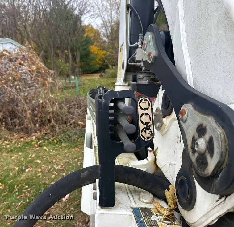 image for item DT6420 2011 IMT 17-117DL K2 knuckle boom crane