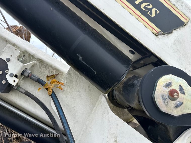 image for item DT6420 2011 IMT 17-117DL K2 knuckle boom crane