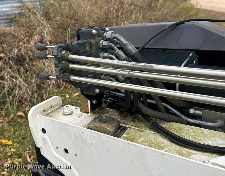 image for item DT6420 2011 IMT 17-117DL K2 knuckle boom crane