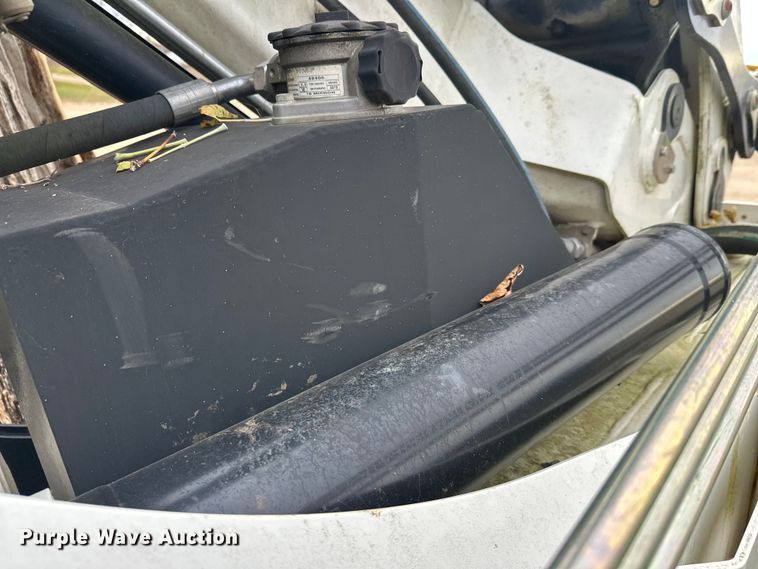 image for item DT6420 2011 IMT 17-117DL K2 knuckle boom crane