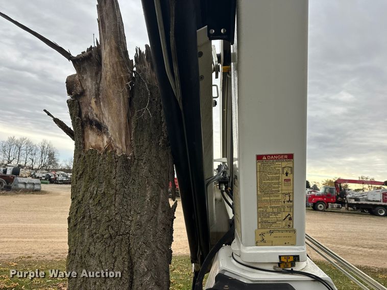 image for item DT6420 2011 IMT 17-117DL K2 knuckle boom crane