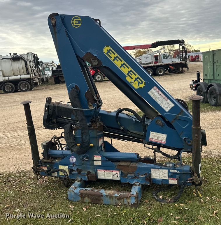 image for item DT6421 2007 Effer 95-3S knuckle boom crane