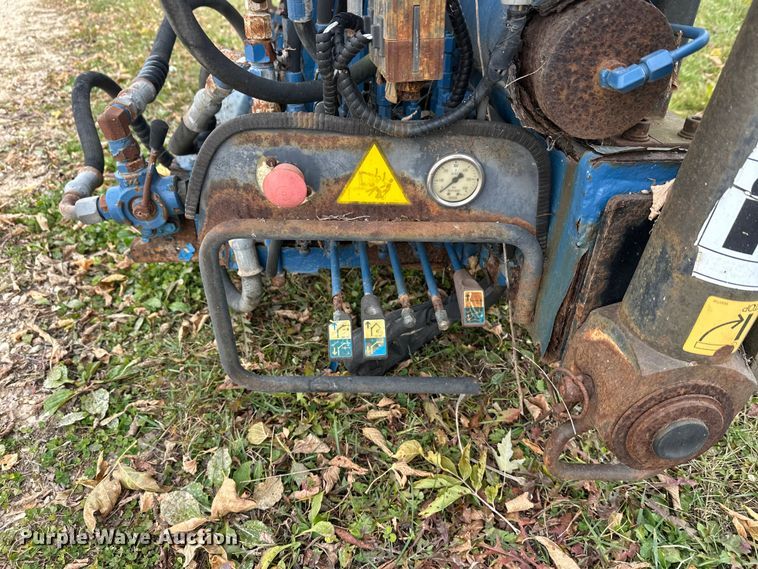 image for item DT6421 2007 Effer 95-3S knuckle boom crane