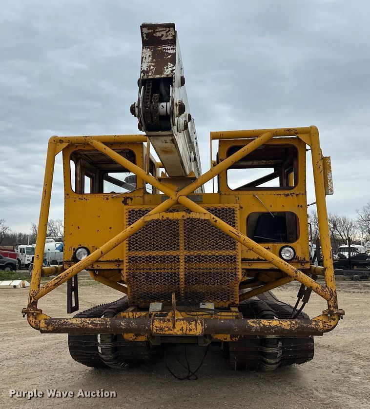 image for item DT6423 Terra Flex TF110 track carrier with bucket lift