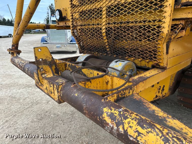 image for item DT6423 Terra Flex TF110 track carrier with bucket lift