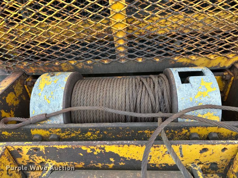 image for item DT6423 Terra Flex TF110 track carrier with bucket lift