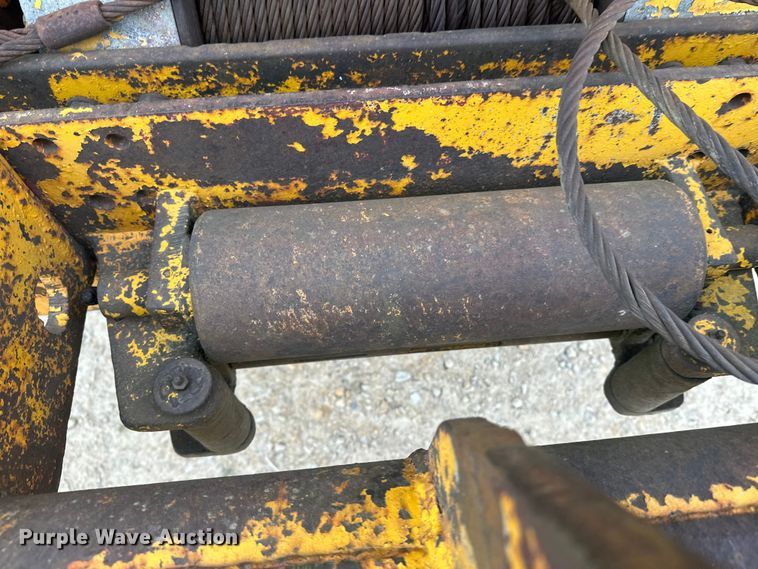 image for item DT6423 Terra Flex TF110 track carrier with bucket lift