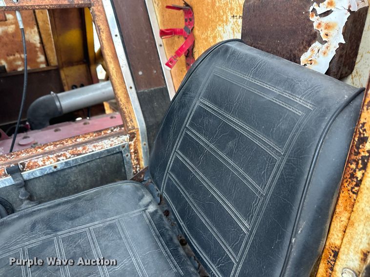 image for item DT6423 Terra Flex TF110 track carrier with bucket lift