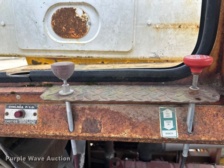 image for item DT6423 Terra Flex TF110 track carrier with bucket lift