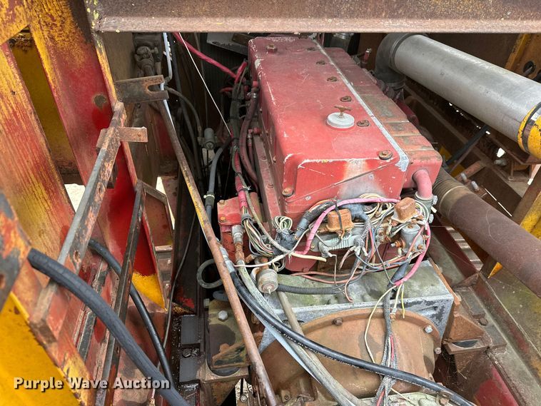 image for item DT6423 Terra Flex TF110 track carrier with bucket lift