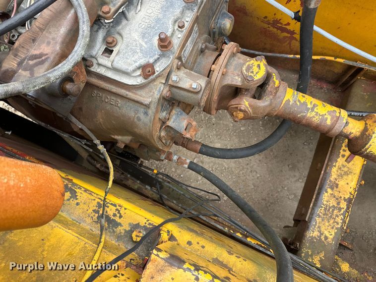 image for item DT6423 Terra Flex TF110 track carrier with bucket lift