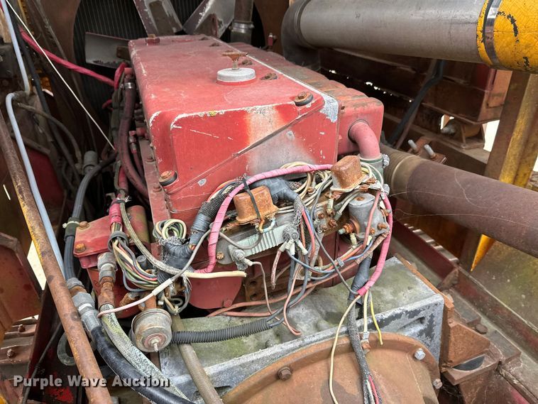 image for item DT6423 Terra Flex TF110 track carrier with bucket lift