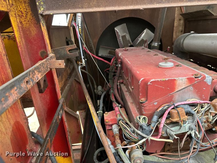 image for item DT6423 Terra Flex TF110 track carrier with bucket lift