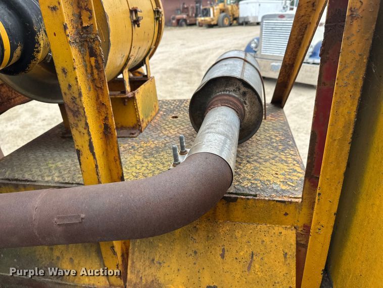 image for item DT6423 Terra Flex TF110 track carrier with bucket lift