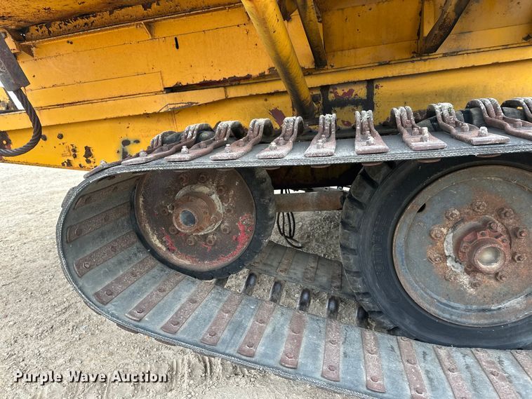 image for item DT6423 Terra Flex TF110 track carrier with bucket lift