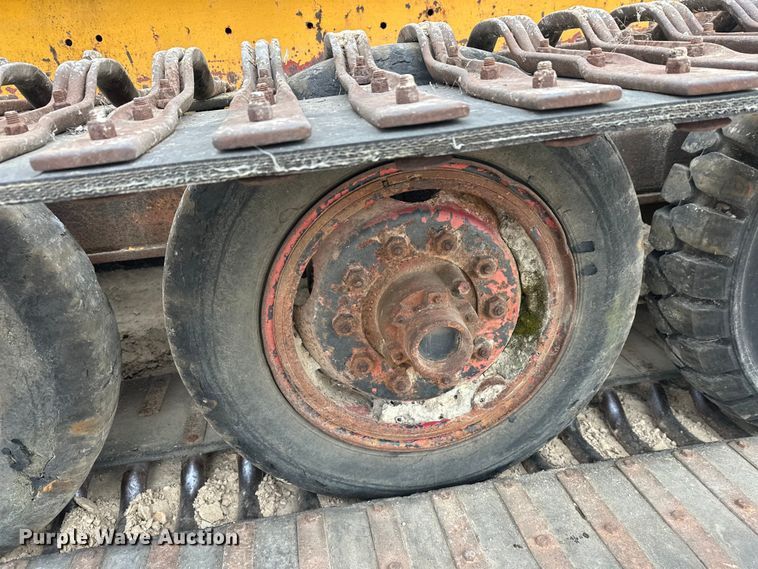 image for item DT6423 Terra Flex TF110 track carrier with bucket lift