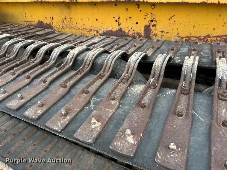 image for item DT6423 Terra Flex TF110 track carrier with bucket lift