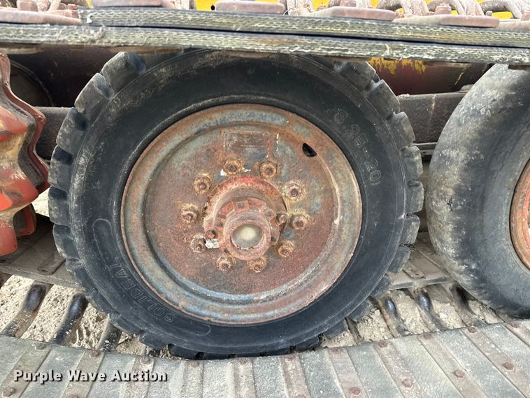 image for item DT6423 Terra Flex TF110 track carrier with bucket lift