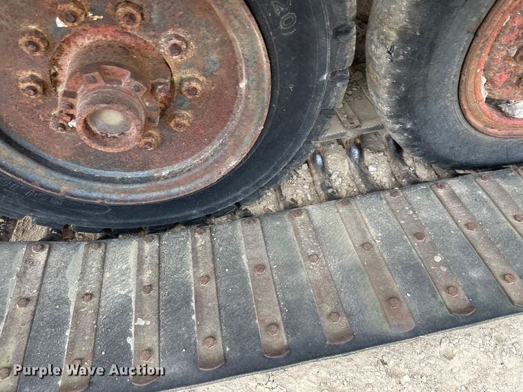 image for item DT6423 Terra Flex TF110 track carrier with bucket lift