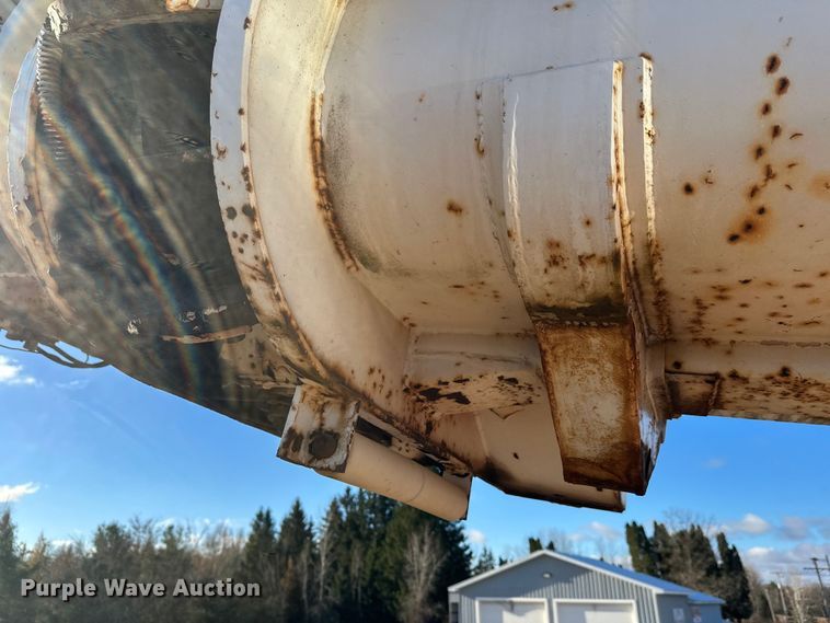 image for item DT6428 1990 Mannesmann Demag Baumaschinen AC335 crane