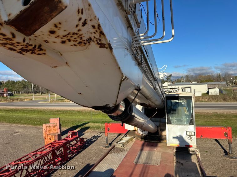 image for item DT6428 1990 Mannesmann Demag Baumaschinen AC335 crane