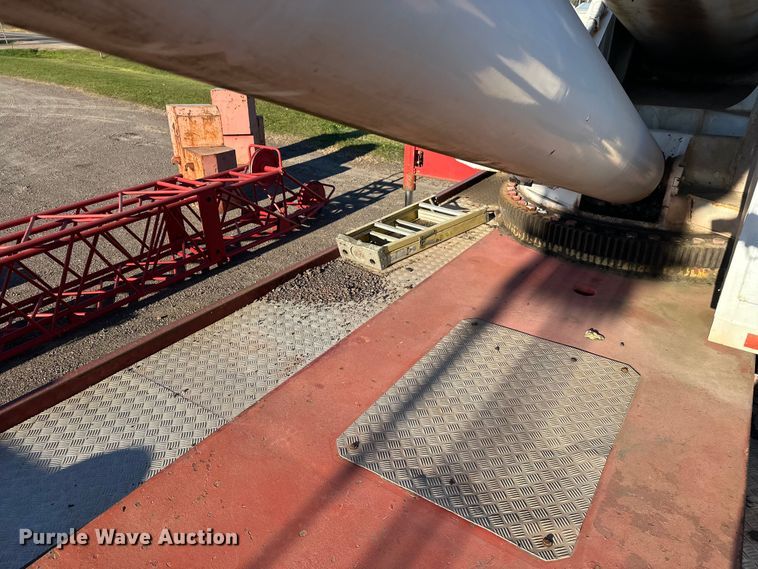 image for item DT6428 1990 Mannesmann Demag Baumaschinen AC335 crane