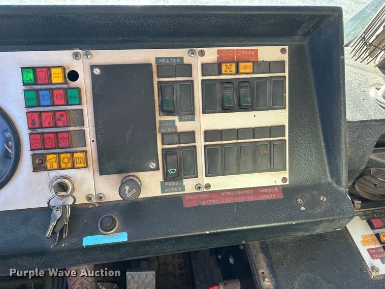 image for item DT6428 1990 Mannesmann Demag Baumaschinen AC335 crane