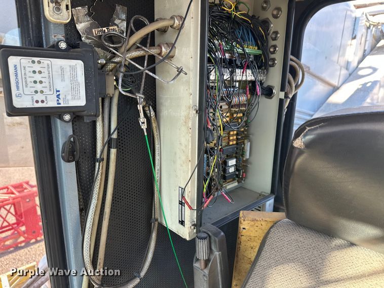 image for item DT6428 1990 Mannesmann Demag Baumaschinen AC335 crane