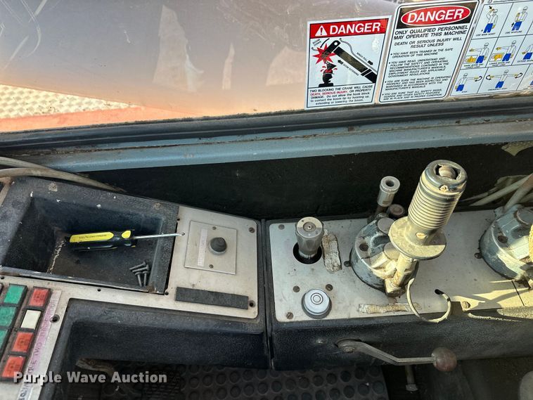 image for item DT6428 1990 Mannesmann Demag Baumaschinen AC335 crane