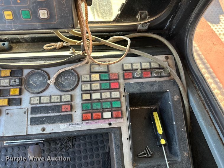 image for item DT6428 1990 Mannesmann Demag Baumaschinen AC335 crane