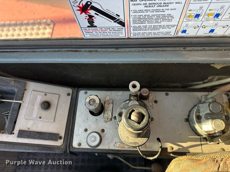 image for item DT6428 1990 Mannesmann Demag Baumaschinen AC335 crane