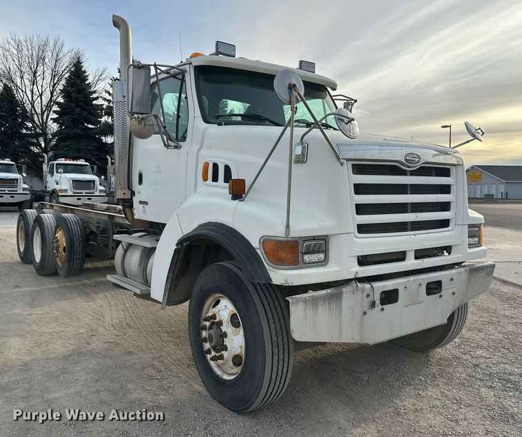 CAMIóN CHASIS 2000 STERLING L9500