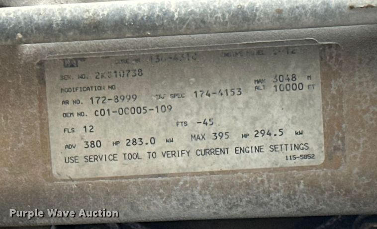 image for item DT6431 1999 Sterling L9500 truck cab and chassis