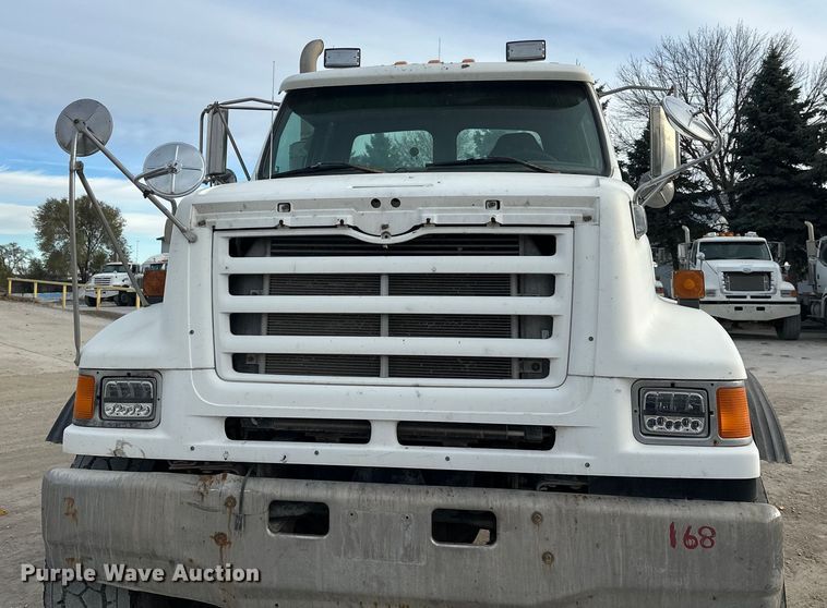 image for item DT6432 1999 Sterling L-Line truck cab and chassis