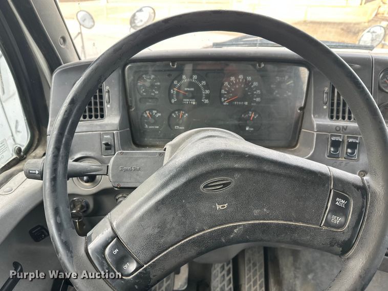 image for item DT6432 1999 Sterling L-Line truck cab and chassis