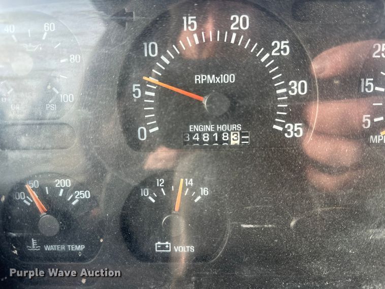 image for item DT6432 1999 Sterling L-Line truck cab and chassis