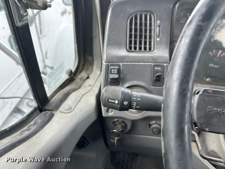 image for item DT6432 1999 Sterling L-Line truck cab and chassis