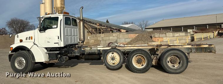 image for item DT6433 1999 Sterling L-Line truck cab and chassis